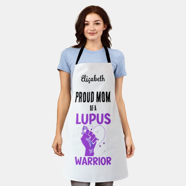 Tablier Fier Maman LUPUS WARRIOR Fête des mères (Porté)