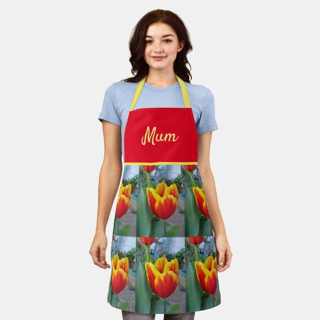Tablier Floral Rouge Jaune Tulipe Fleur Mères Mum Apron (Porté)