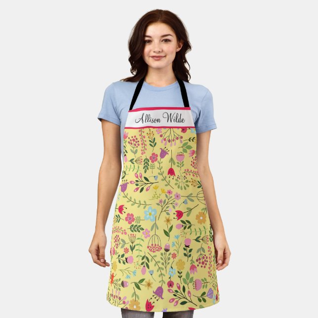 Tablier Flore Fleur sauvage printanière sur Jaune Personna (Porté)
