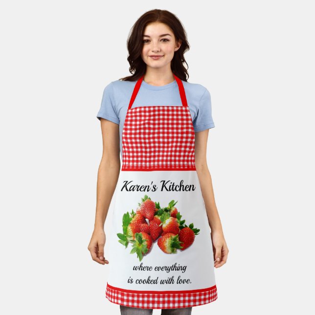 Tablier Gingham rouge et fraises personnalisés (Porté)