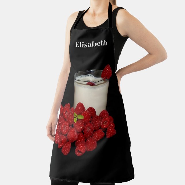 Tablier lait blanc aux framboises rouges (Insitu)