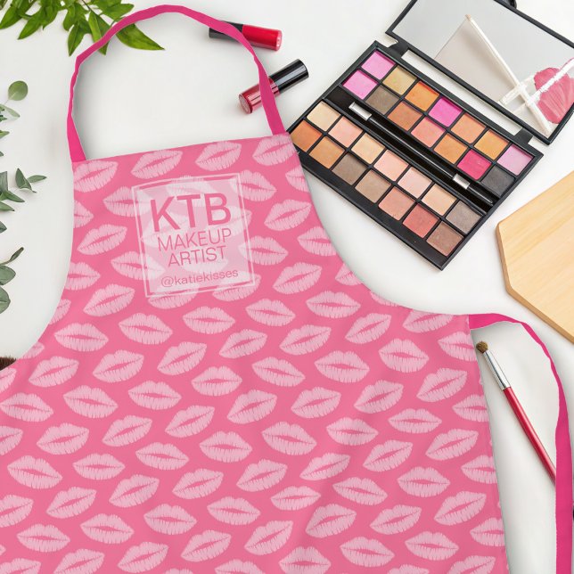 Tablier Lipstick rose lèvres Artiste maquillage personnali (Add your initials and socials to this cute pink lipstick pattern apron)