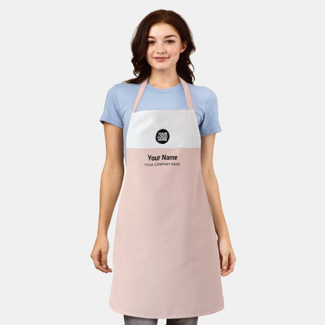 Tablier Logo du nom de l'employé rose vierge personnalisé  (Porté)