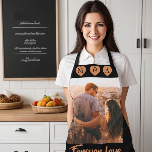Tablier T-shirt personnalisé en texte personnalisé (Personalized love family couple photo with custom text and hearts)