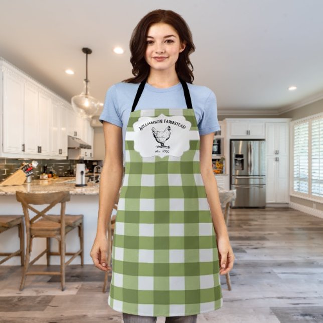Tablier Tabard de poulet de ferme à carreaux Green Buffalo (Green Buffalo Plaid Farm Chicken Personalized Apron)