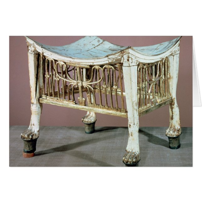 Tabouret utilisé par le roi-enfant au début (Devant horizontal)