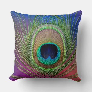 Tail feather of a peacock throw pillow