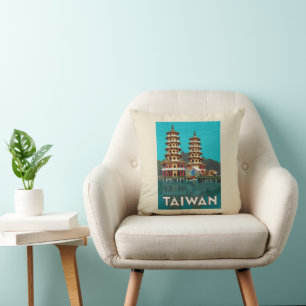 Taiwan   Dragon And Tiger Pagodas Throw Pillow