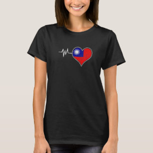 Taiwan Taiwanese Flag Proud Heart Love Vintage T-Shirt