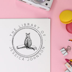 Tampon Auto-encreur Chat sur le livre Cute Modern Library