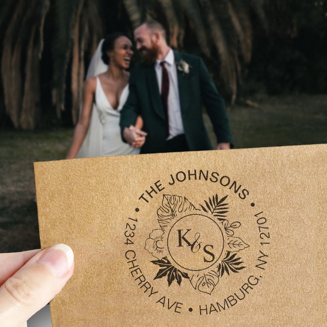 Tampon Auto-encreur Élégante Police Script Tropical Wreath Monogramme (Créateur téléchargé)