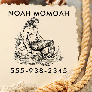 Tampon Auto-encreur Merman Hunk sur la queue de rocher dans le Surf de