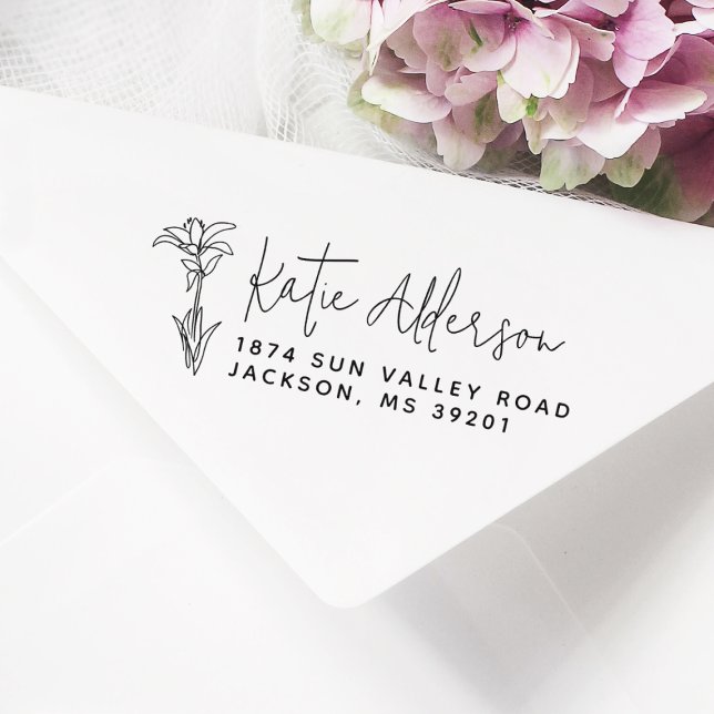 Tampon Auto-encreur Modern Script Elegant Flower Name Adresse de retou (Rubber Stamp Mock-up)