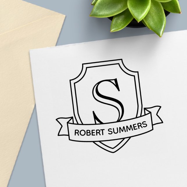 Tampon Auto-encreur Monogramme du bouclier et du ruban initial (Créateur téléchargé)