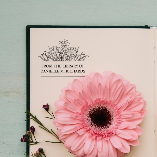 TAMPONS ENCREURS DE LA BIBLIOTHÈQUE DE VOTRE NOM FLEURS SAUVAGES  (From the library of teacher stamp with botanical flowers wildflower and daisies with elegant font)