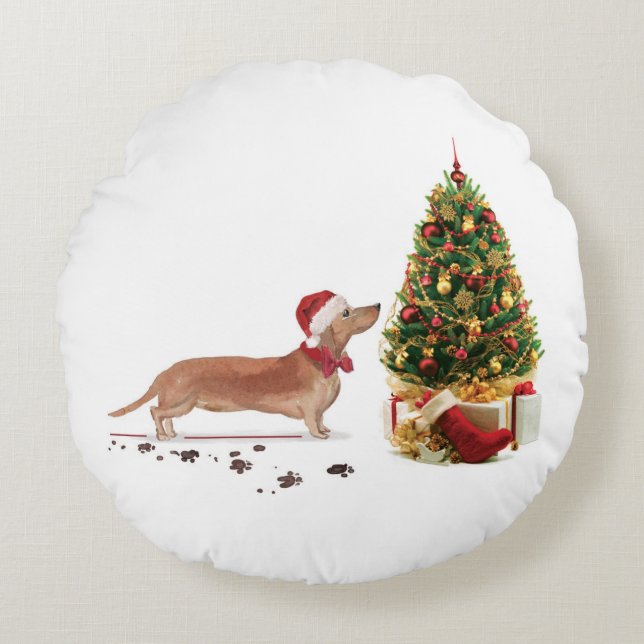 Tan Dachshund Funny Christmas Dog with Tree Round Pillow (Front)