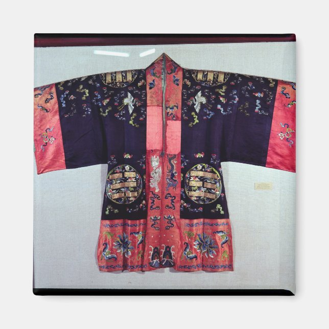Taoist Robe With Tai Chi Yin and Yang Magnet (Front)