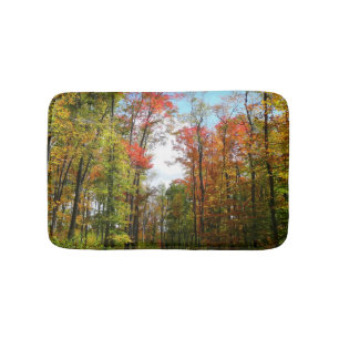 Tapis De Bain Arbres d'automne et ciel bleu Photographie de la n