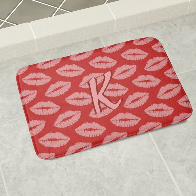 Tapis De Bain Baiser Motif Lèvres rouges et roses Bain Mat (A red & pink lipstick kiss pattern bath mat. Available in 3 sizes - small, medium & large.)