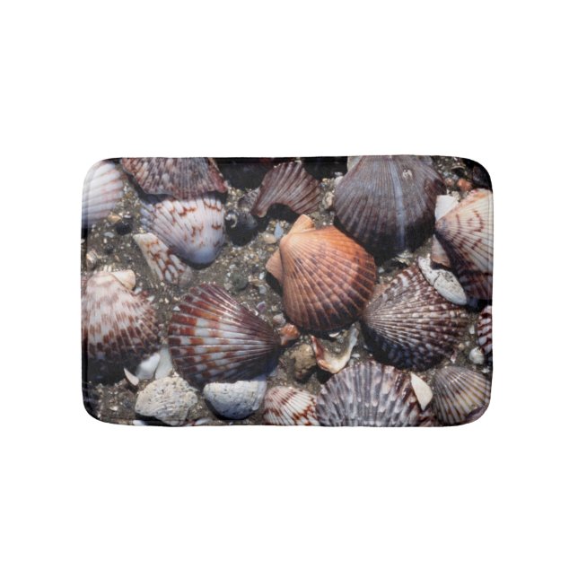Tapis De Bain Coquillages colorés crantés sur un sable noir (Devant)