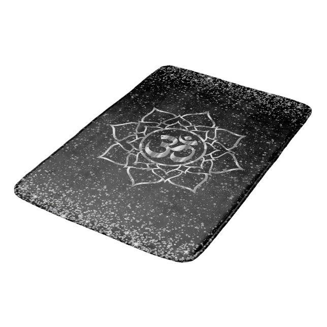 Tapis De Bain Étoiles de Glittery OM Mandala sur Black (Angle)