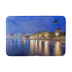 Tapis De Bain La ville de Waikiki à l'aube