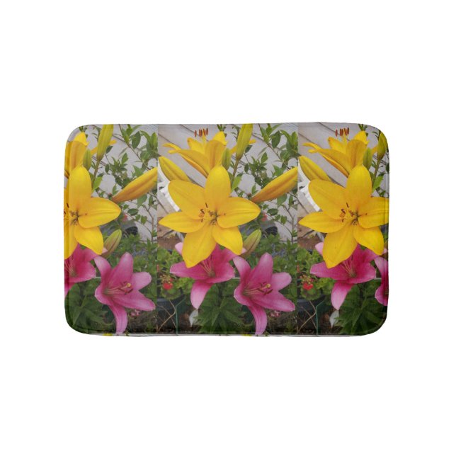 Tapis De Bain Lys jaunes roses Fleurs de fleurs Bath Mat (Devant)