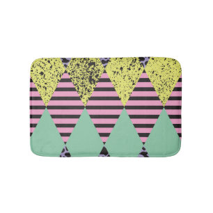 Tapis De Bain Moderne Rhombus : Style Abstrait Sans Couche.