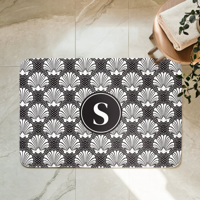 Tapis De Bain Monogramme côtier de coquillages noirs et blancs (Créateur téléchargé)