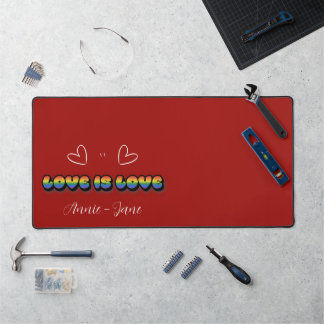 Tapis de bureau arc-en-ciel Love is Love LGBTQ