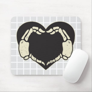Tapis de souris à grille et mains de squelette