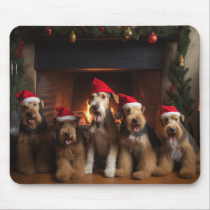 Tapis De Souris Airedale au coin du feu de Noël