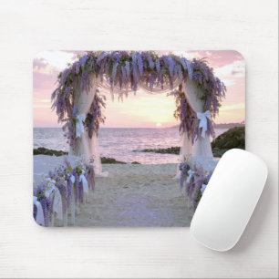 Tapis De Souris Arche de mariage en glycine sur la plage