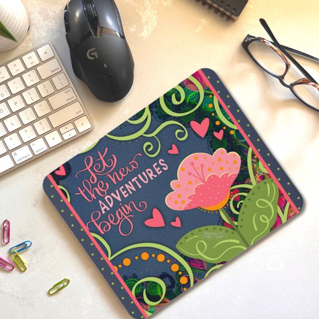 Tapis De Souris Aventures au coeur rose floral joyeux et joli (Créateur téléchargé)