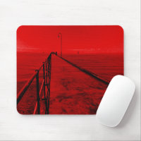 Balade le long de la jetée en bord de mer