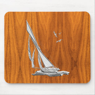 Tapis De Souris Bateau à voile Silver Regatta sur le quai en teck
