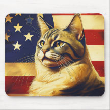 Beau Chat avec Arrière - plan de drapeau américain