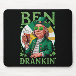 Tapis De Souris Ben irlandais buvant de la bière - St Pattys homme