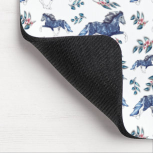 Tapis De Souris Blámóða et le cheval islandais en attente de fleur