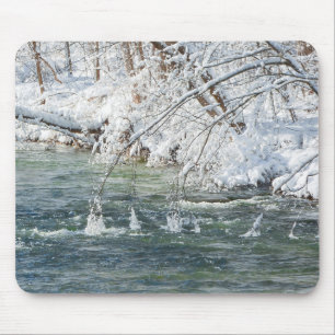 Tapis De Souris Branches d'arbre de ruisseau enneigé de glace d'hi