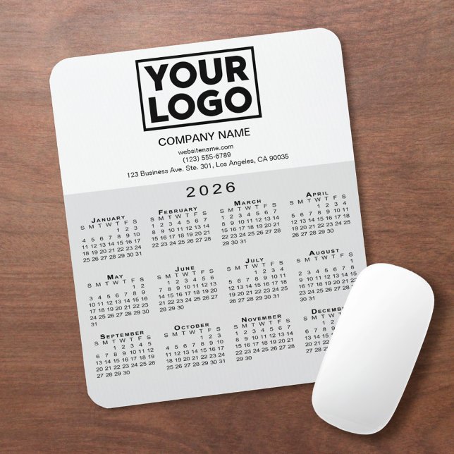 Tapis De Souris Calendrier 2026 Entreprise Logo et texte gris blan (2026 Calendar Company Logo and Text Grey White Mouse Pad, in situ)