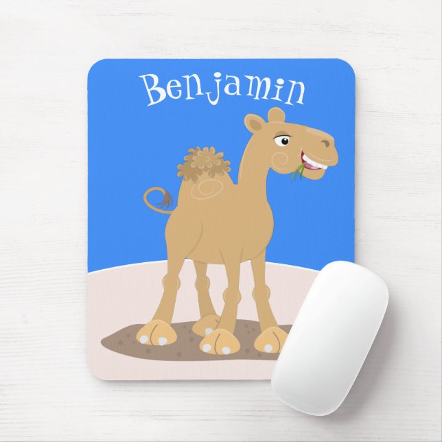 Tapis De Souris Caricature de dromadaire joyeux et souriant (Avec souris)