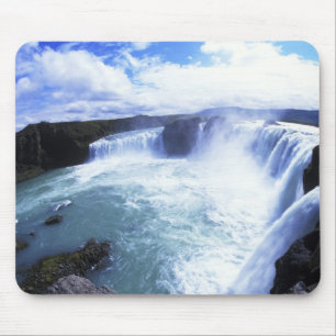 Tapis De Souris Célèbre cascade de Jodafoss dans le centre-nord de