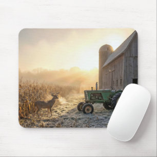 Tapis De Souris Cerf avec tracteur agricole vert