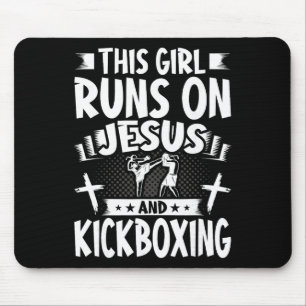 Tapis De Souris Cette Fille Court Sur Jésus Et Le Kickboxing