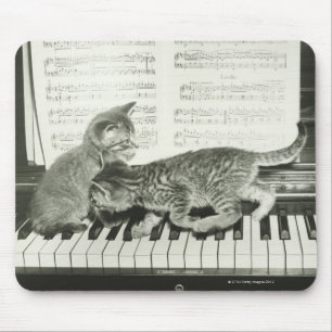 Tapis De Souris Chaton deux jouant sur le clavier de piano, (B&W)