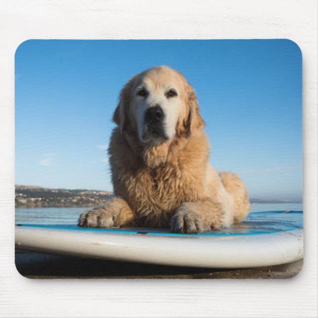 Tapis De Souris Chien de golden retriever s'étendant sur un (Devant)