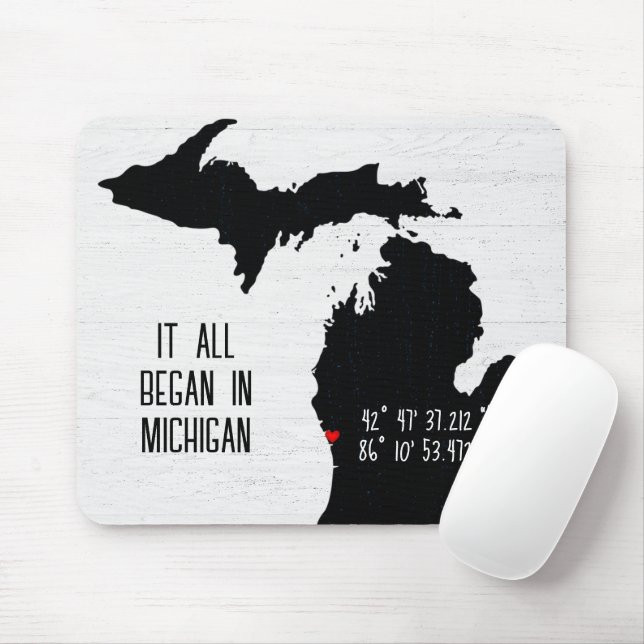 Tapis De Souris Coordonnées GPS du Michigan avec coeur (Avec souris)