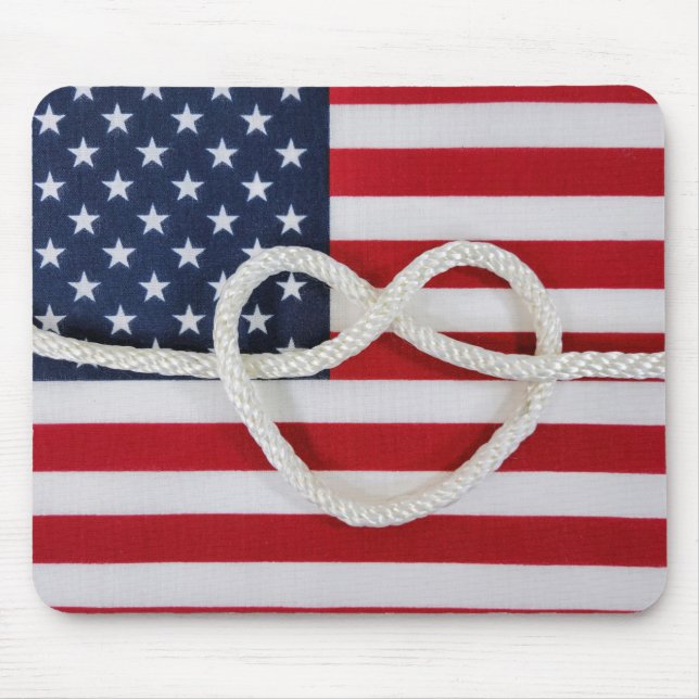 Tapis De Souris Corde cardiaque sur drapeau américain (Devant)