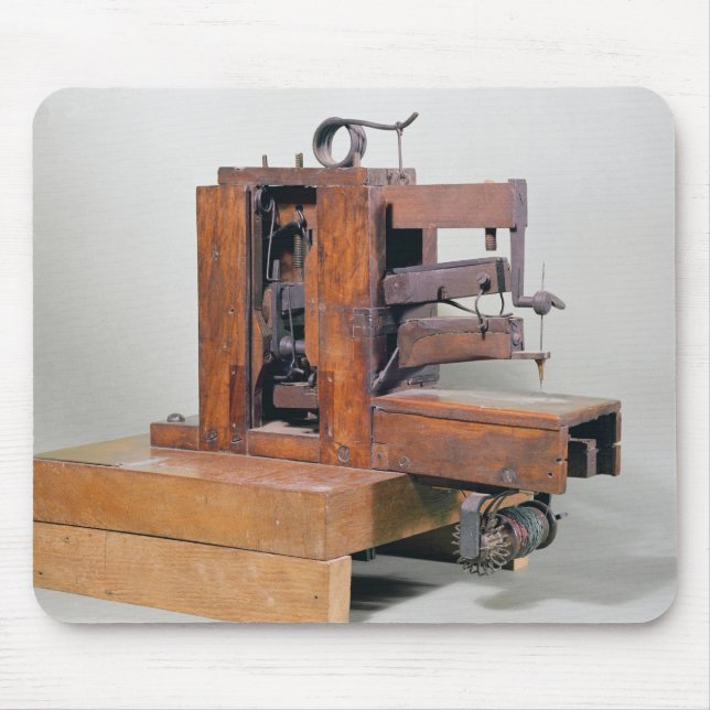 Tapis De Souris Couseuse', la première machine à coudre, 1830 (Devant)